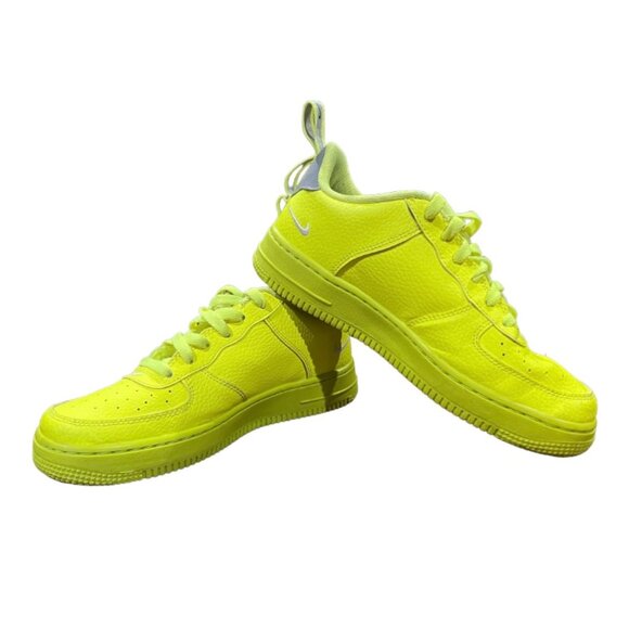 AIR FORCE 1 LV8 UTILITY VOLT - Mens 5.5; Womens 7 - Picture 4 of 5